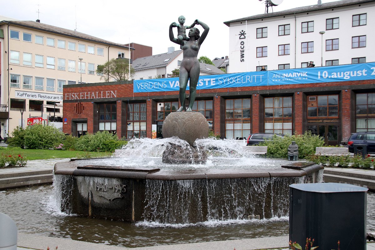 IMG_7792.jpg - II.maailmasõja mälestusmärk Narvikis.