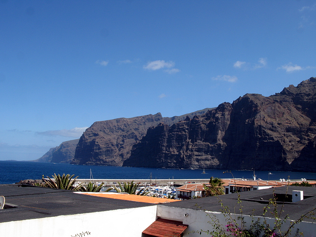 IMG_0024.JPG - Acantilado de los Gigantes, 900 m merepinnast