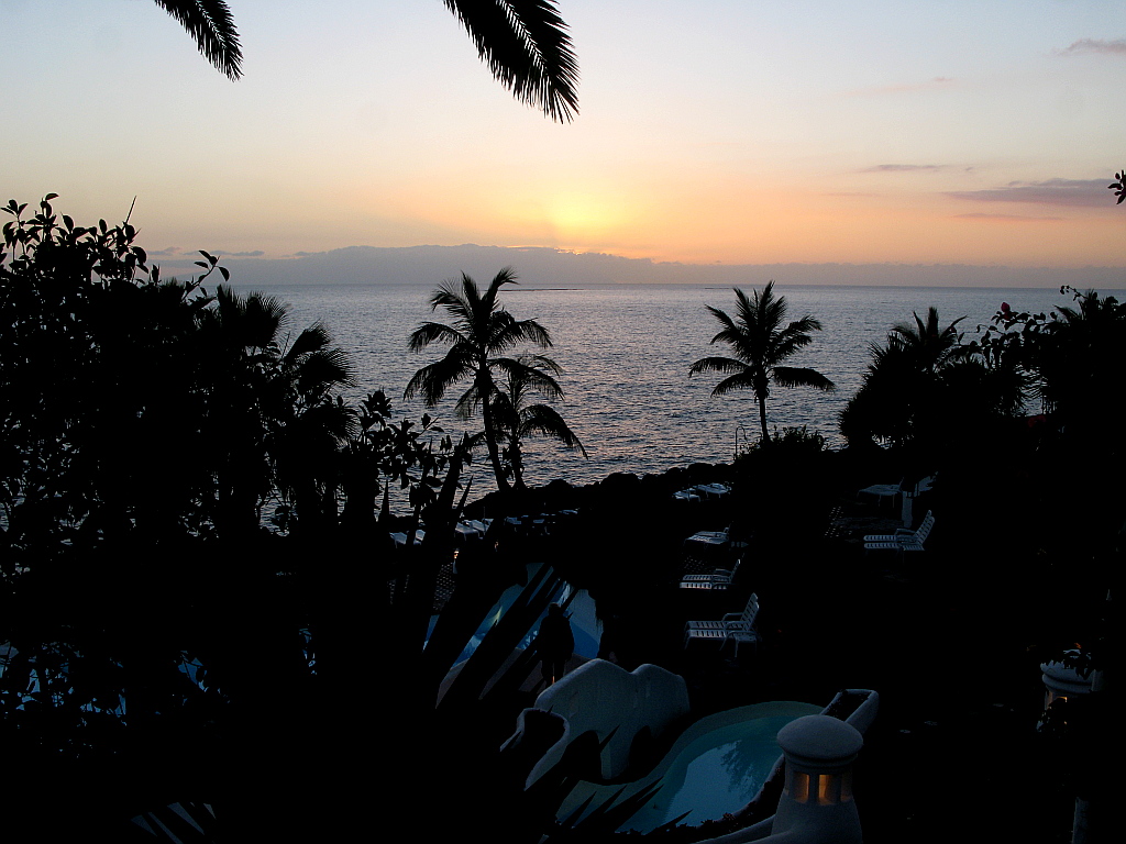 IMG_0528.JPG - Päike loojumas Gomera saare taha